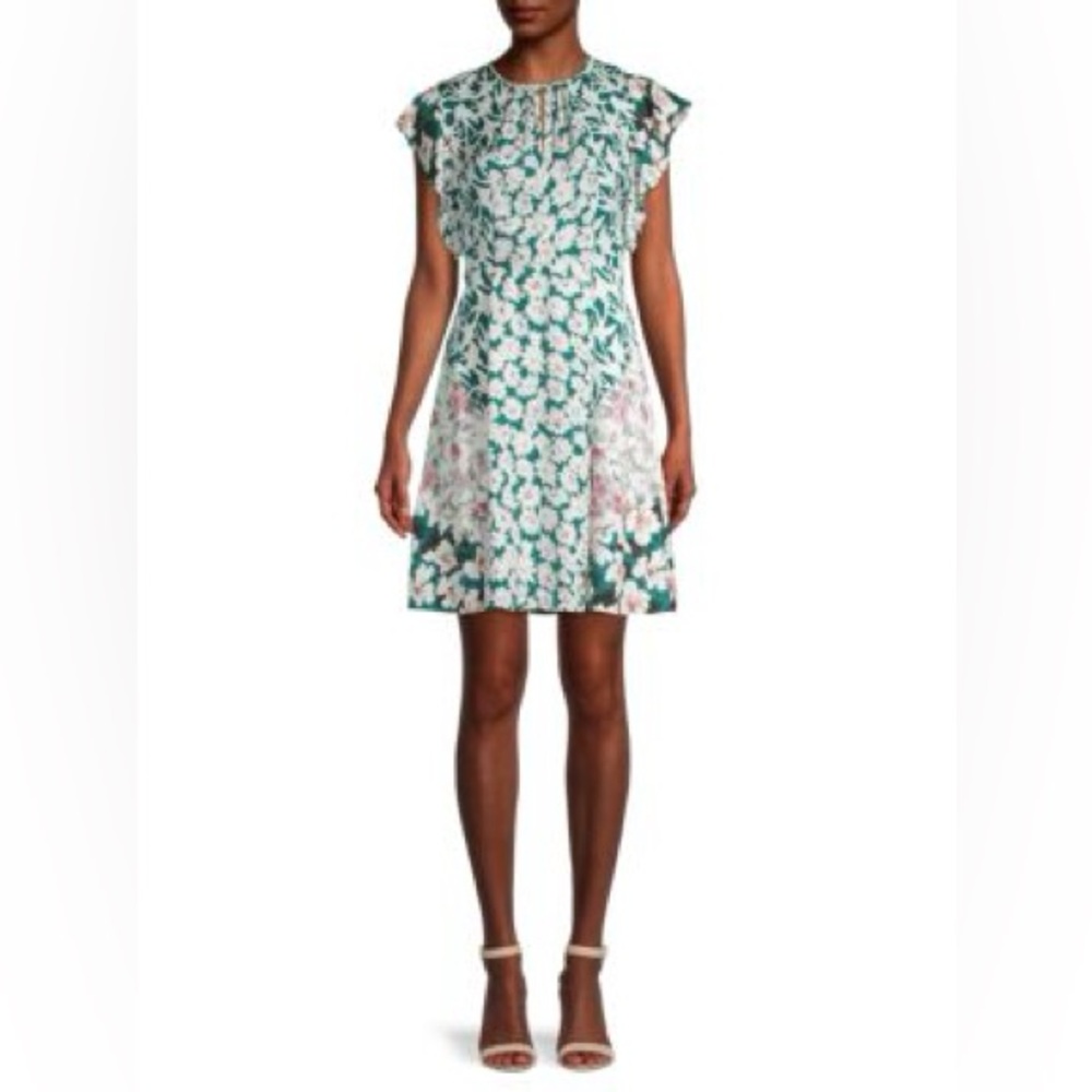 Chic Floral Mini Dress in Green